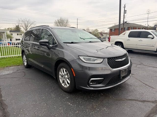 2022 CHRYSLER Pacifica