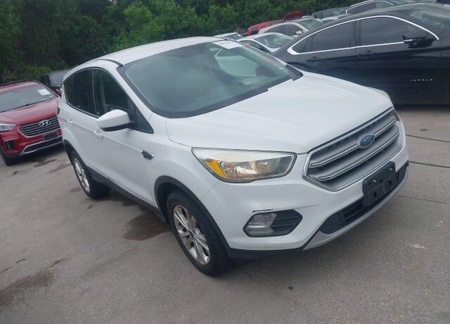 2017 FORD Escape