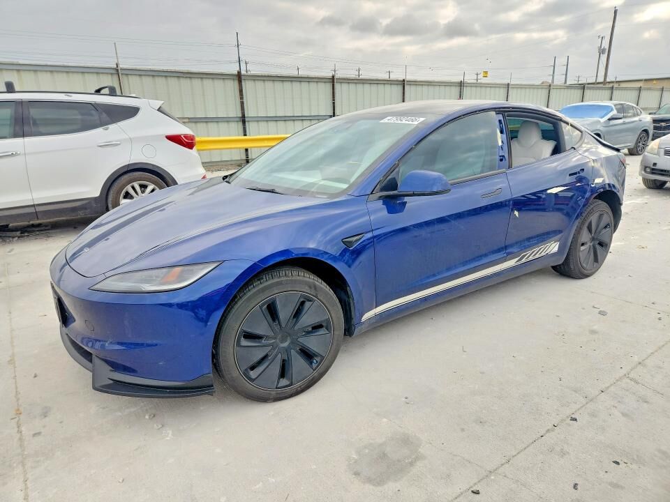2024 TESLA Model 3