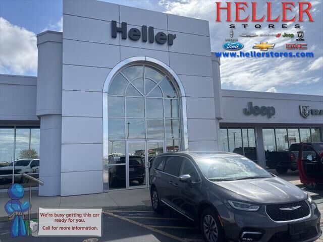 2023 CHRYSLER Pacifica