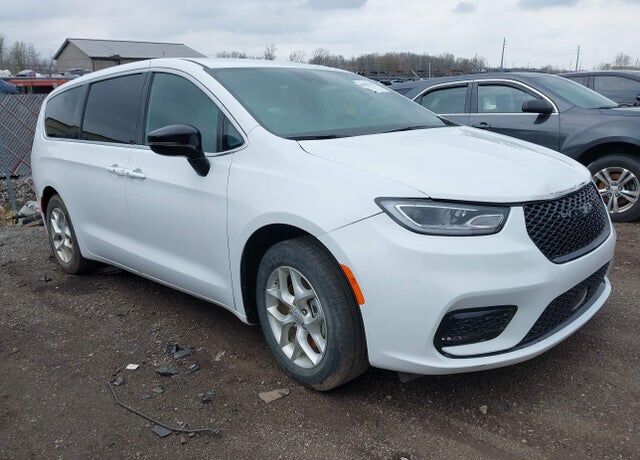 2025 CHRYSLER Pacifica