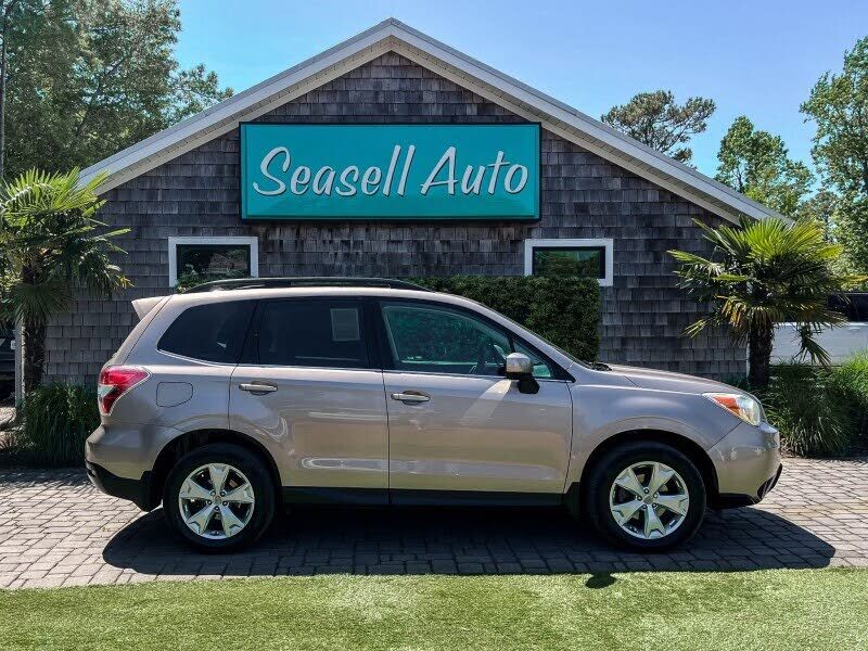 2014 SUBARU Forester