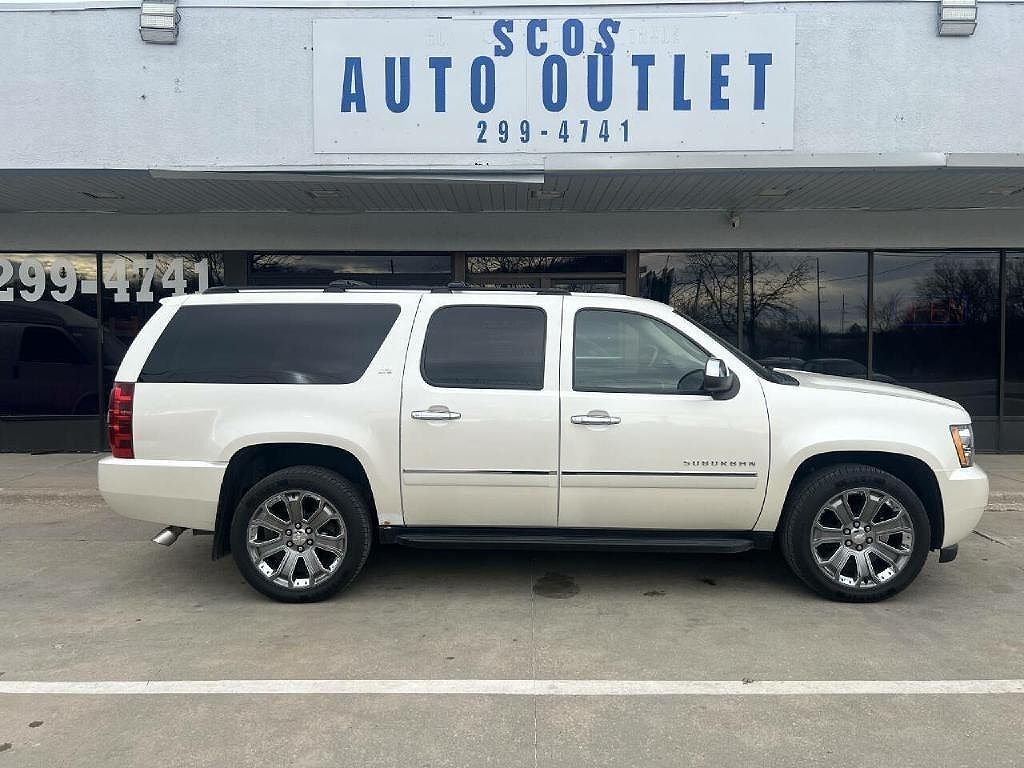 2012 CHEVROLET Suburban