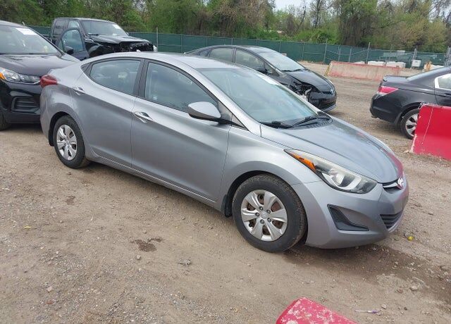 2016 HYUNDAI Elantra