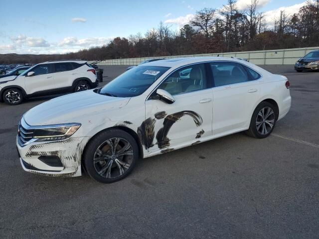 2022 VOLKSWAGEN Passat