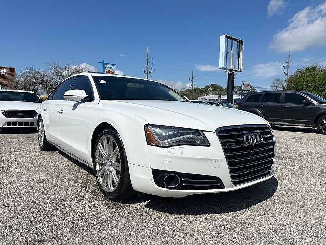 2012 AUDI A8
