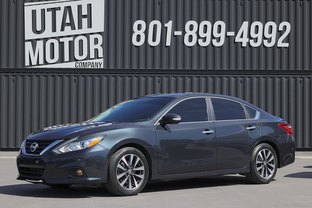 2017 NISSAN Altima