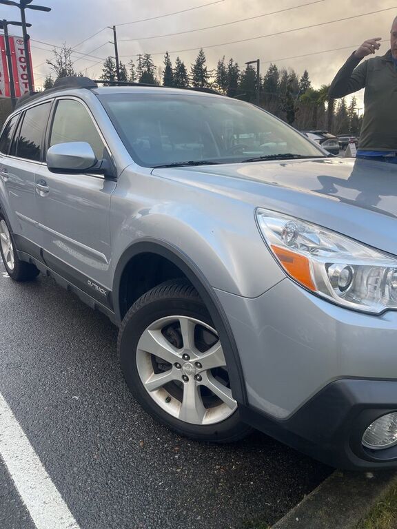 2014 SUBARU Outback
