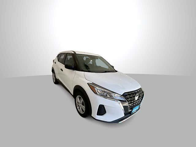 2022 NISSAN Kicks