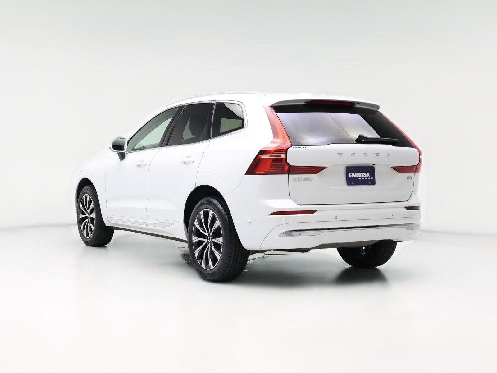 2023 VOLVO XC60