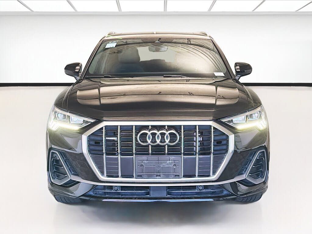 2023 Audi Q3