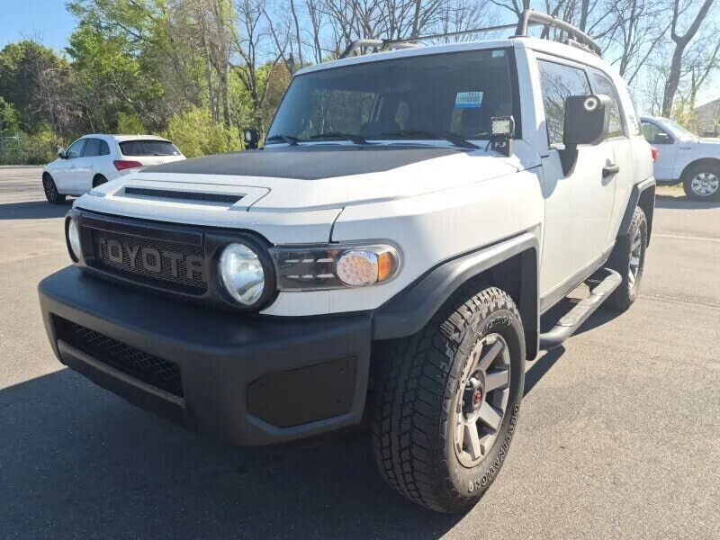 2014 TOYOTA FJ Cruiser