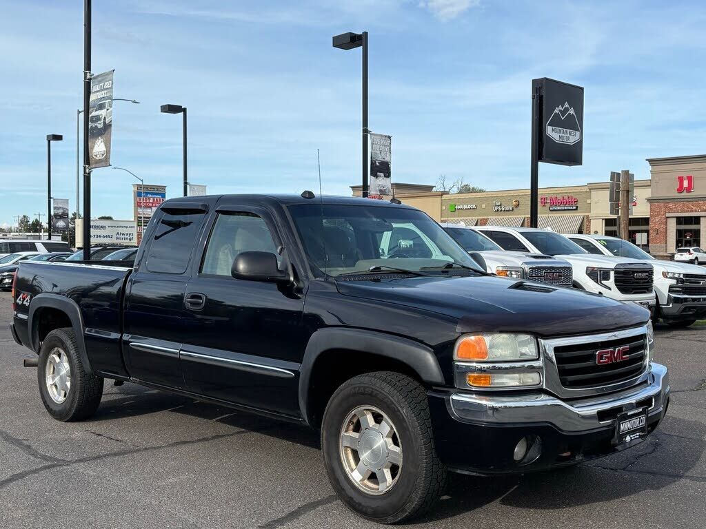 2004 GMC Sierra