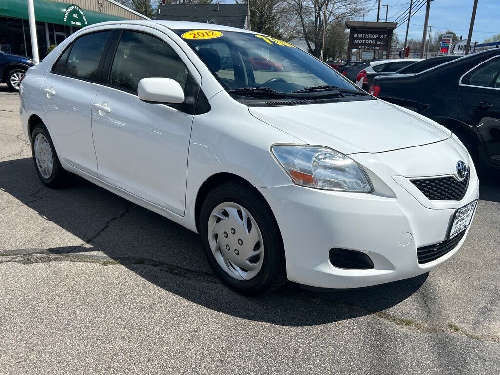 2012 TOYOTA Yaris