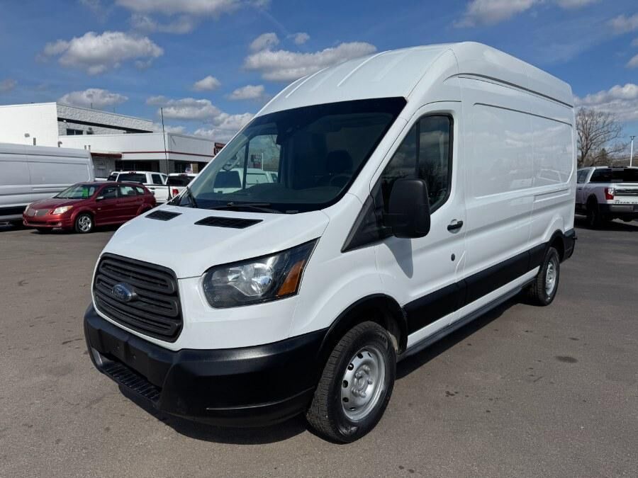 2018 FORD Transit