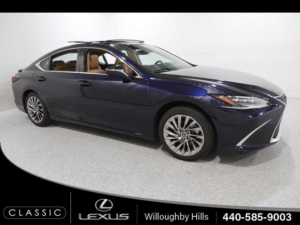 2025 LEXUS ES
