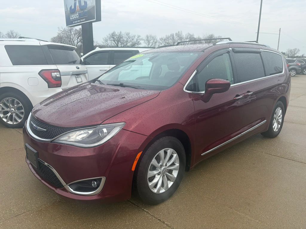 2019 CHRYSLER Pacifica