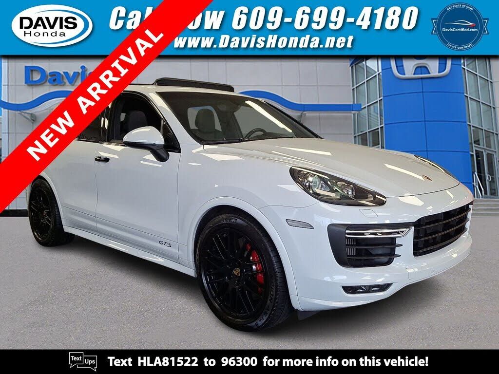 2017 PORSCHE Cayenne