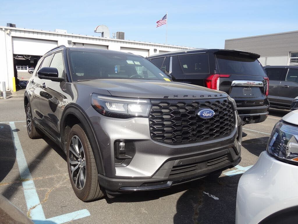 2025 FORD Explorer