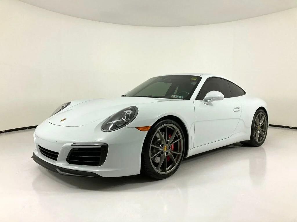 2018 PORSCHE 911