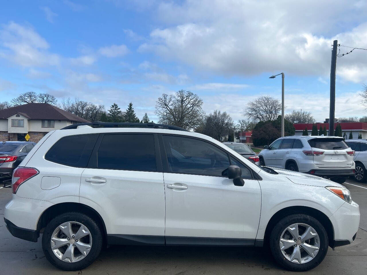 2016 SUBARU Forester