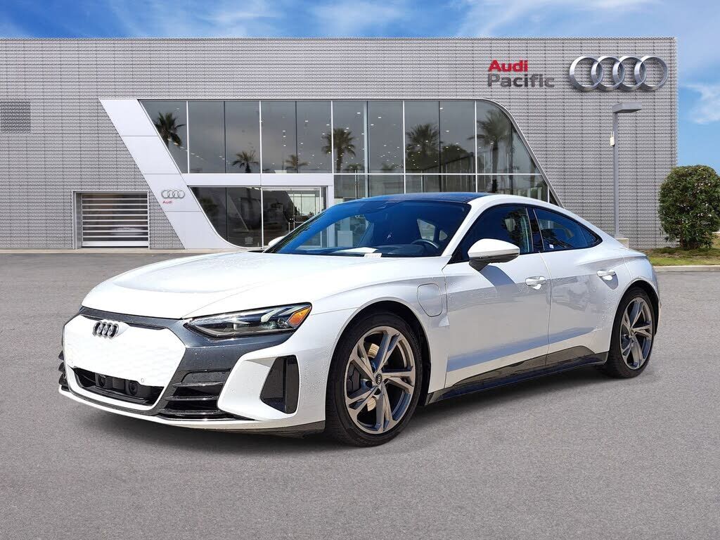 2023 AUDI e-tron GT