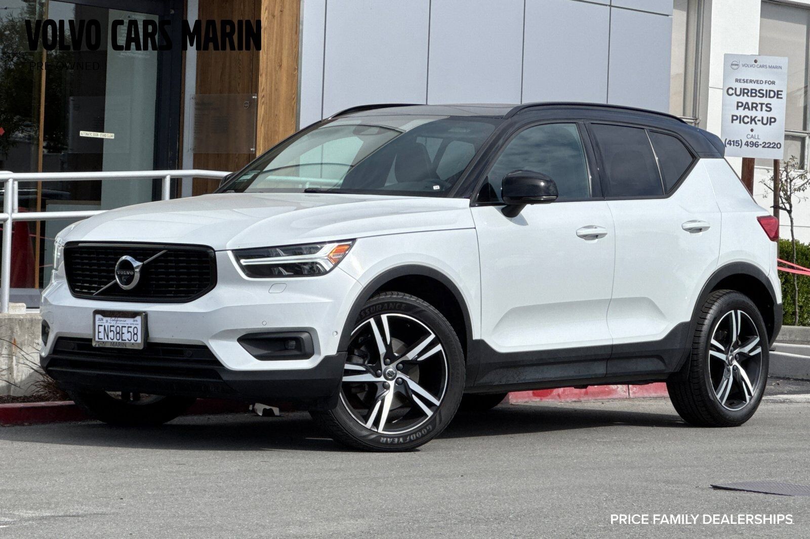 2019 VOLVO XC40