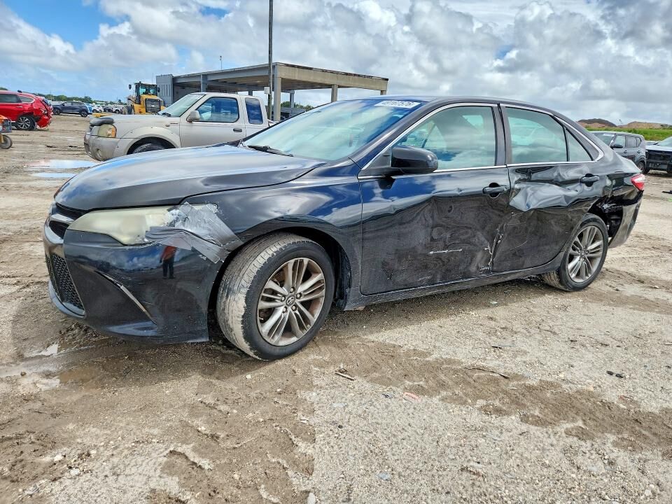 2016 TOYOTA Camry