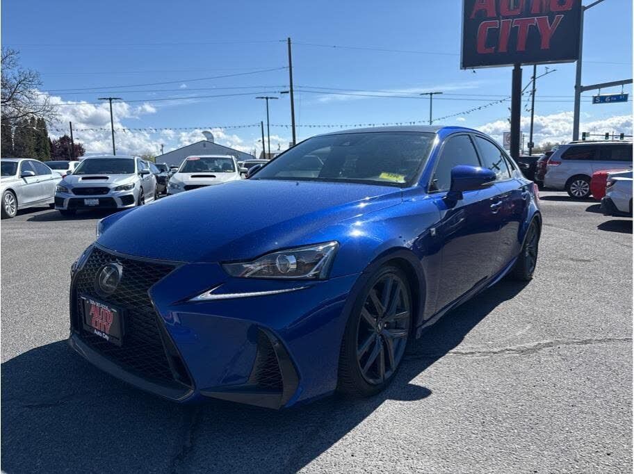 2018 LEXUS IS