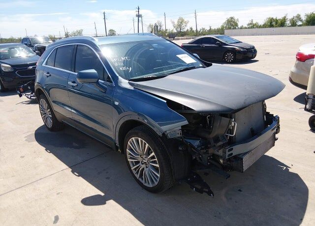 2025 CADILLAC XT4