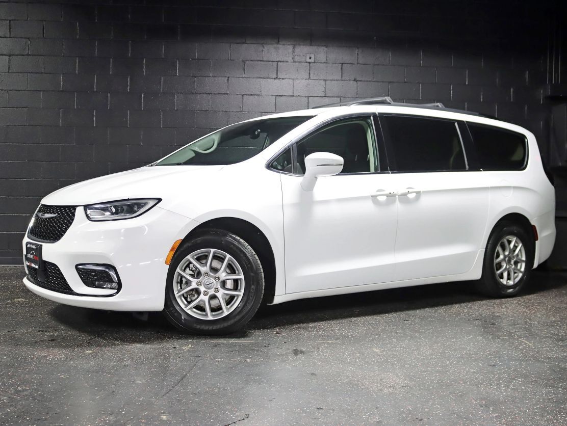 2022 CHRYSLER Pacifica