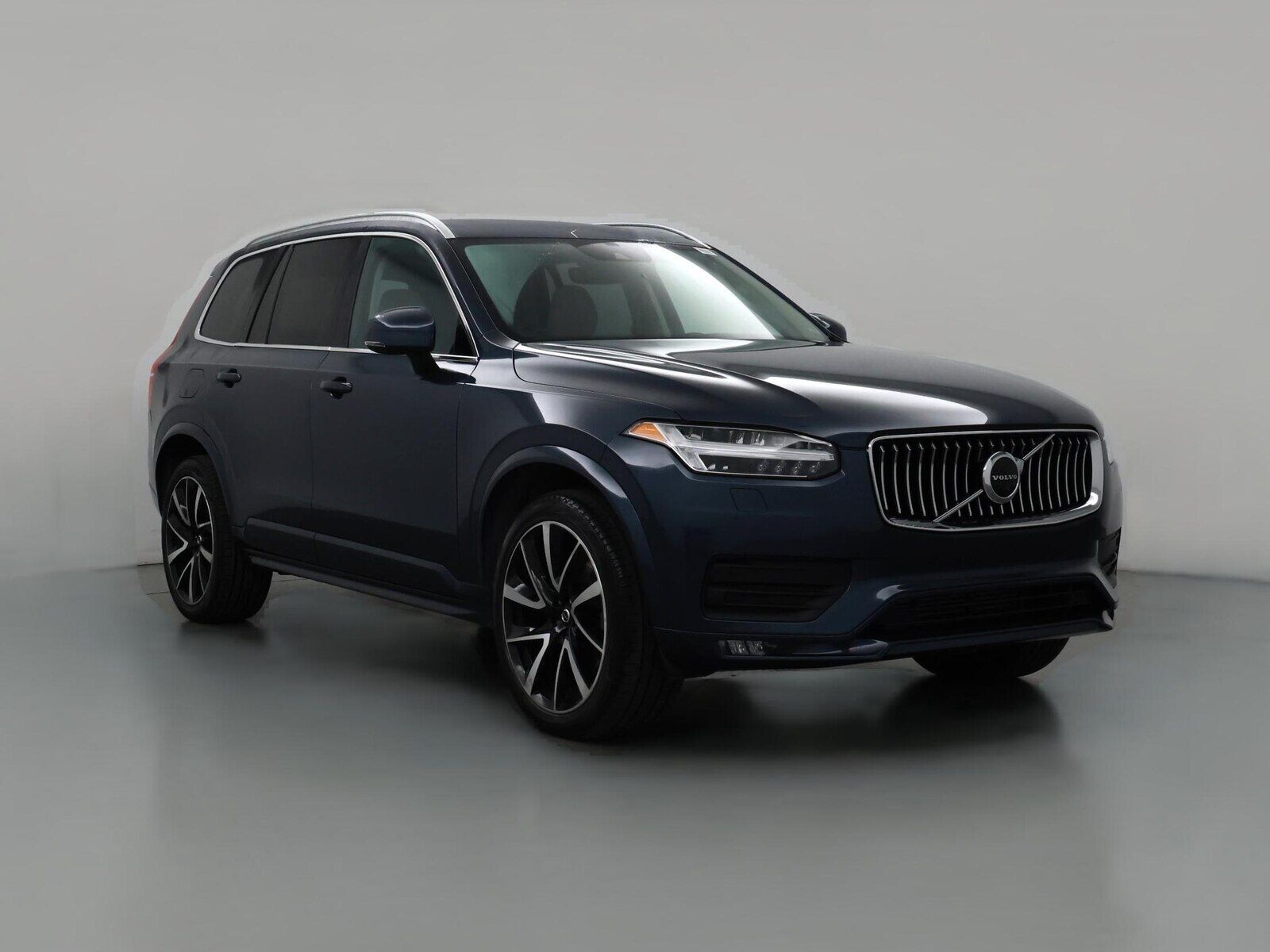 2022 VOLVO XC90