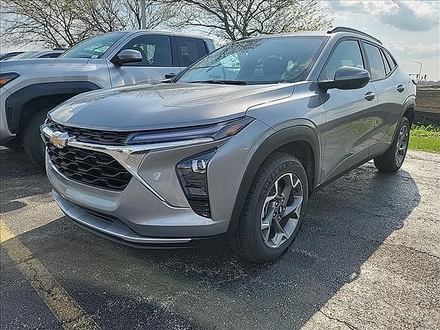 2025 CHEVROLET Trax
