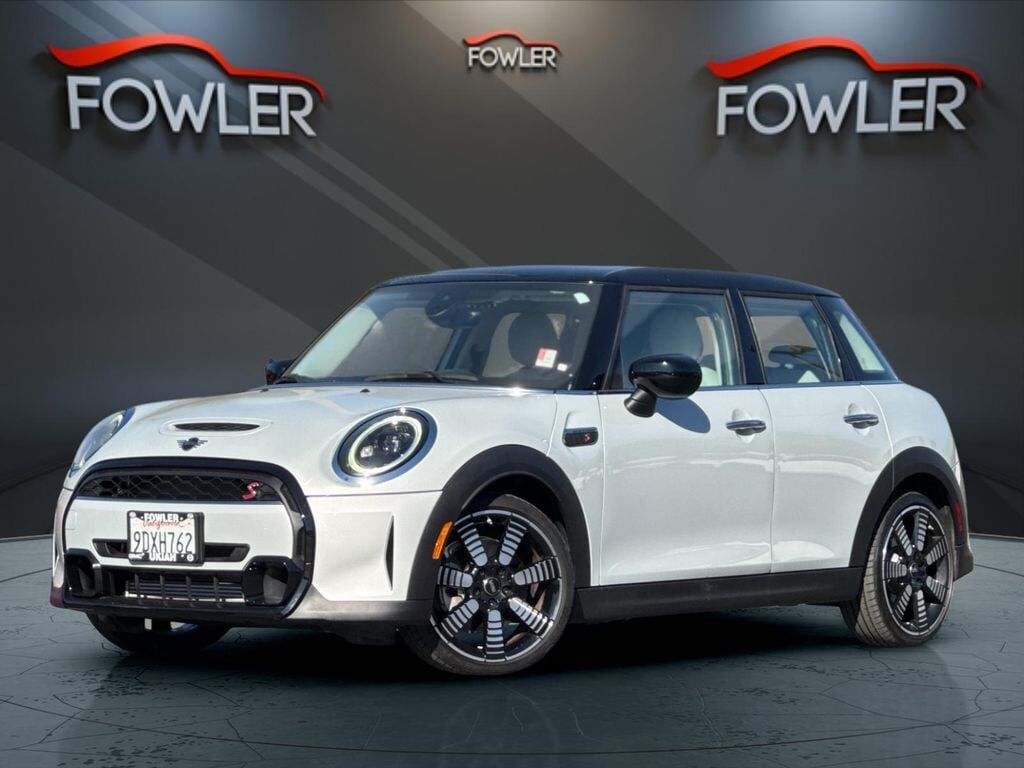 2023 MINI Hardtop