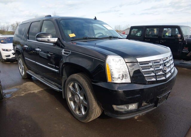 2011 CADILLAC Escalade