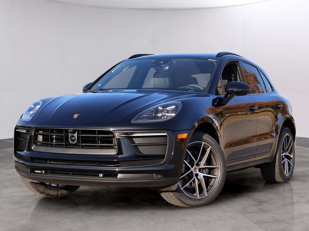 2026 PORSCHE Macan