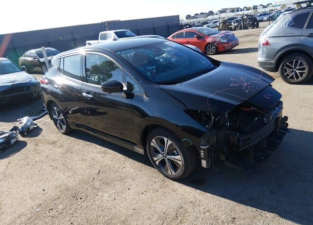 2021 NISSAN Leaf