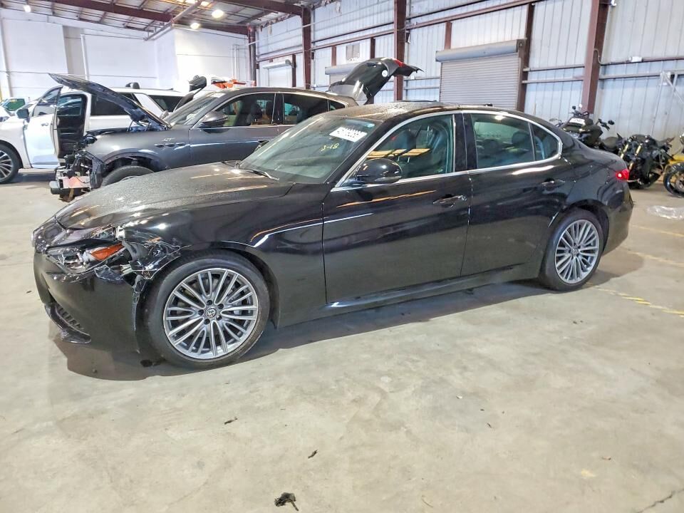 2017 ALFA ROMEO Giulia