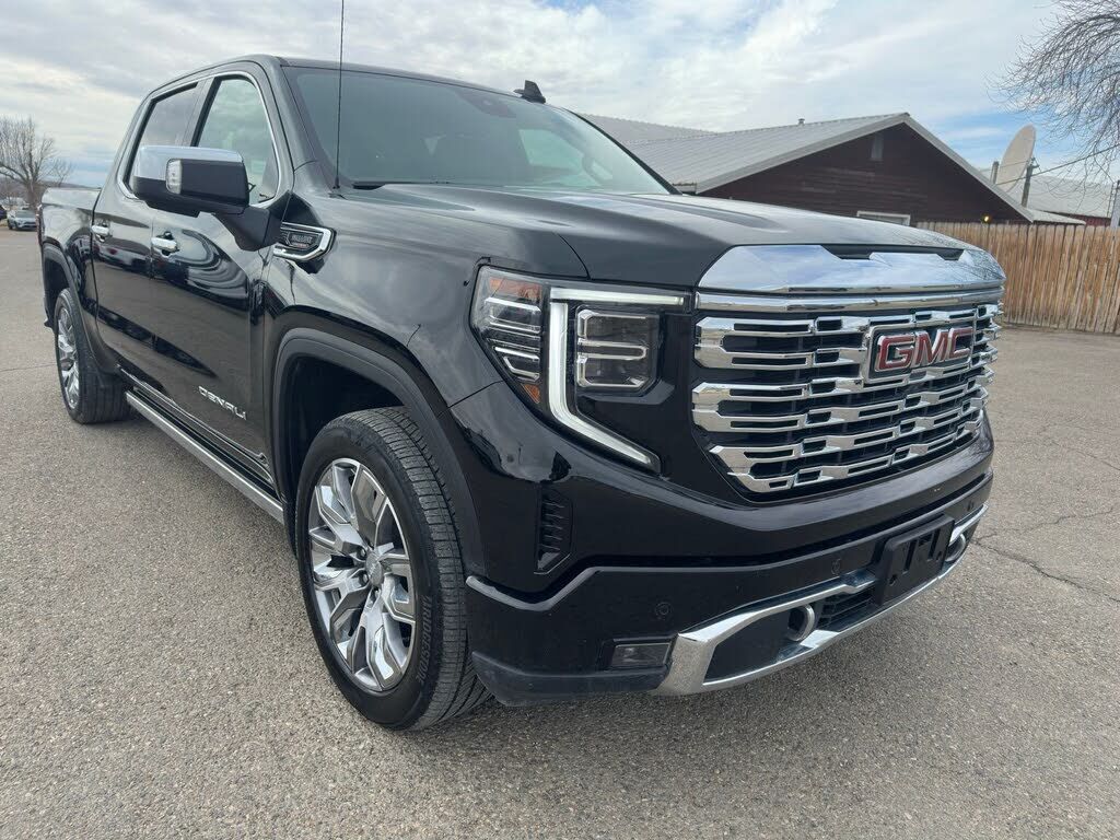 2024 GMC Sierra