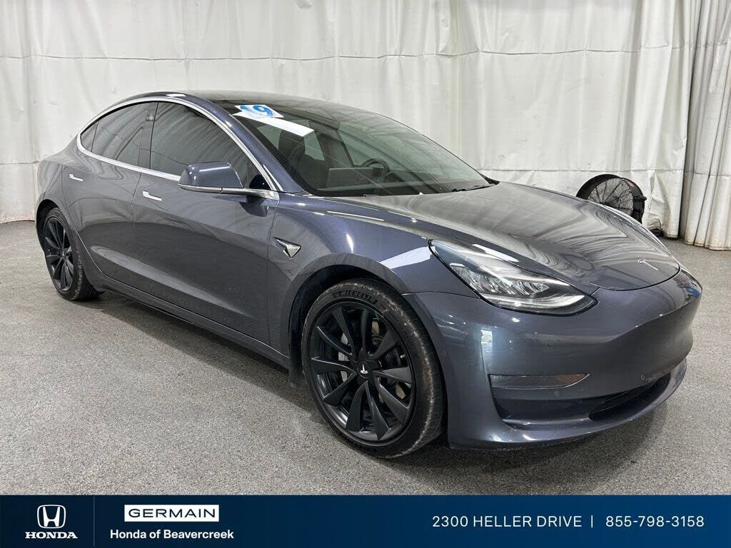 2019 TESLA Model 3