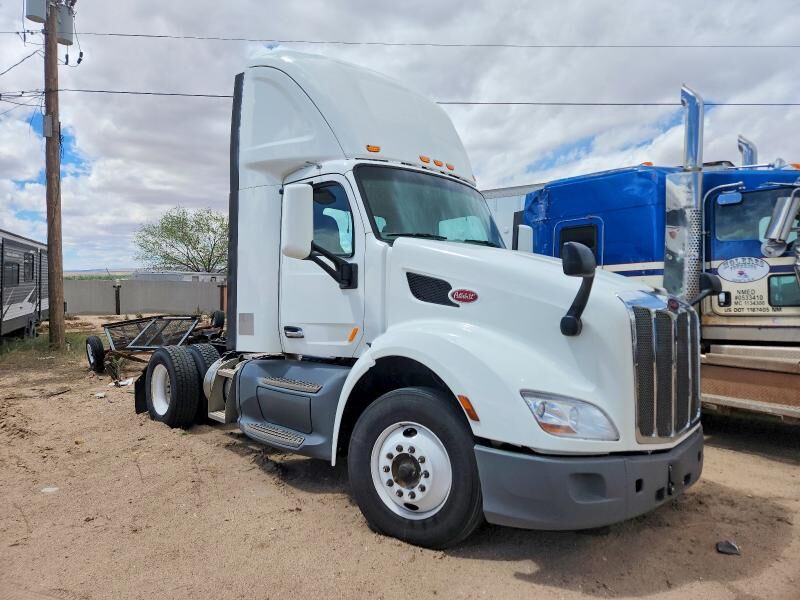 2018 PETERBILT 579