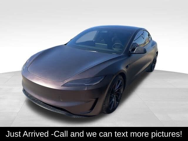 2024 TESLA Model 3