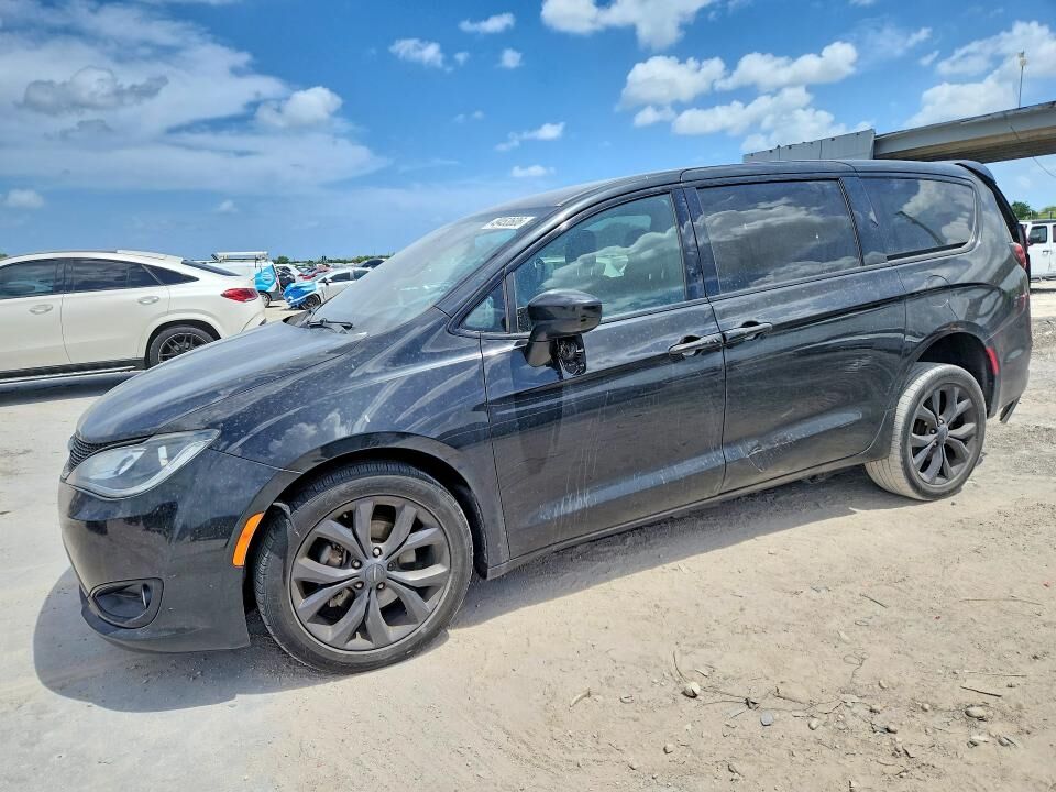 2020 CHRYSLER Pacifica