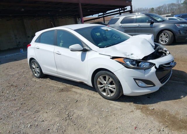 2015 HYUNDAI Elantra