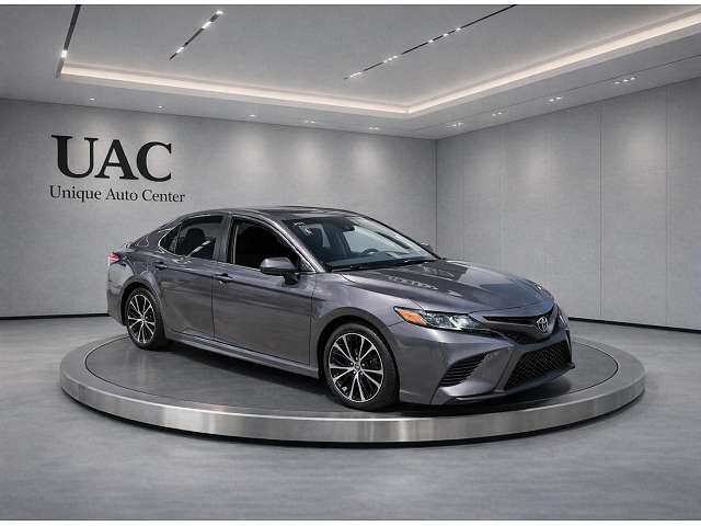 2018 TOYOTA Camry