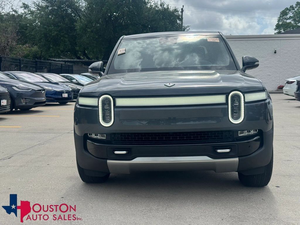 2022 RIVIAN R1T