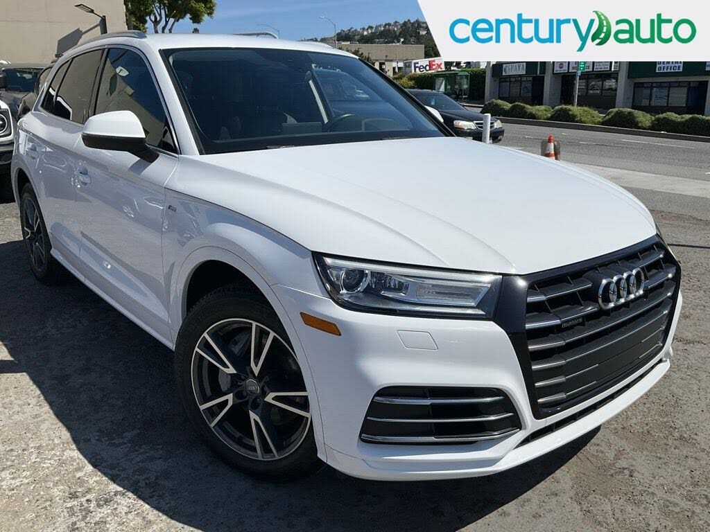 2020 AUDI Q5 e