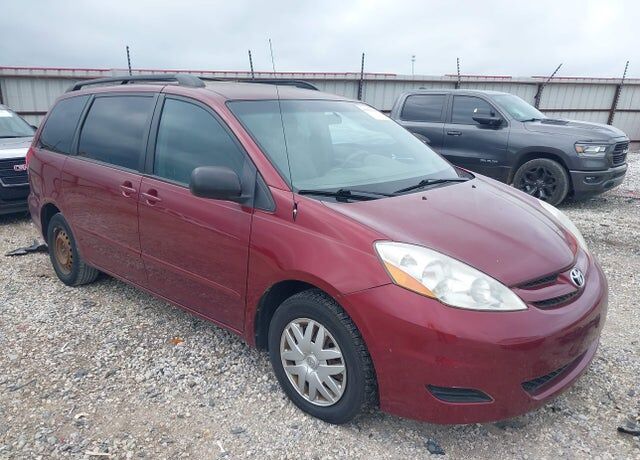 2009 TOYOTA Sienna