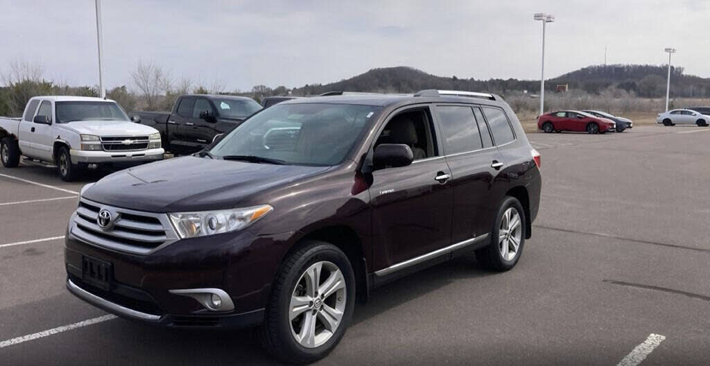 2013 TOYOTA Highlander