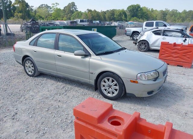 2004 VOLVO S80